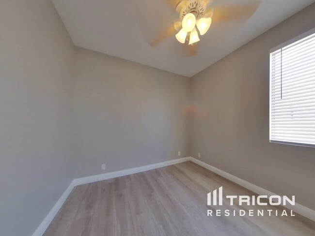 Building Photo - 43317 Sawgrass Ln