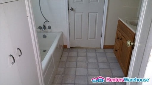 Building Photo - 1215 Webster St