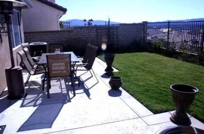 Building Photo - 27955 Alta Vista Ave