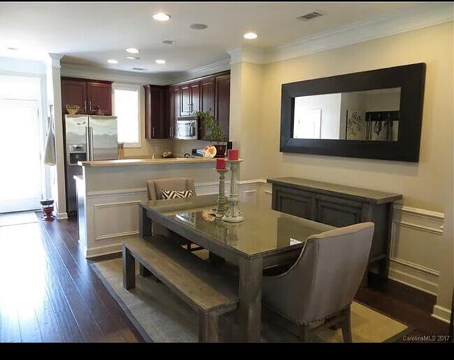 Comfortable Dinning area with a breakfast bar and open floor plan - 19946 Crew Cottage Ct