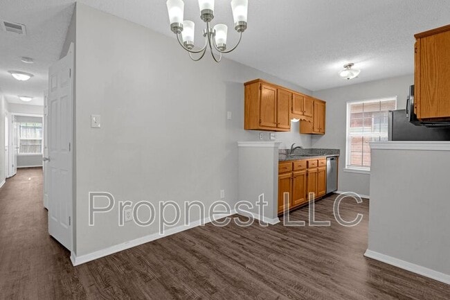 Building Photo - 870 Barrington Woods Cove