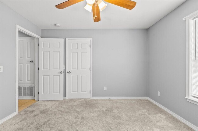 Building Photo - 7464 Autumn Trace Blvd