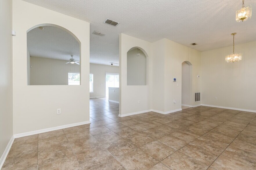 Building Photo - 2510 Sherbrook Ln