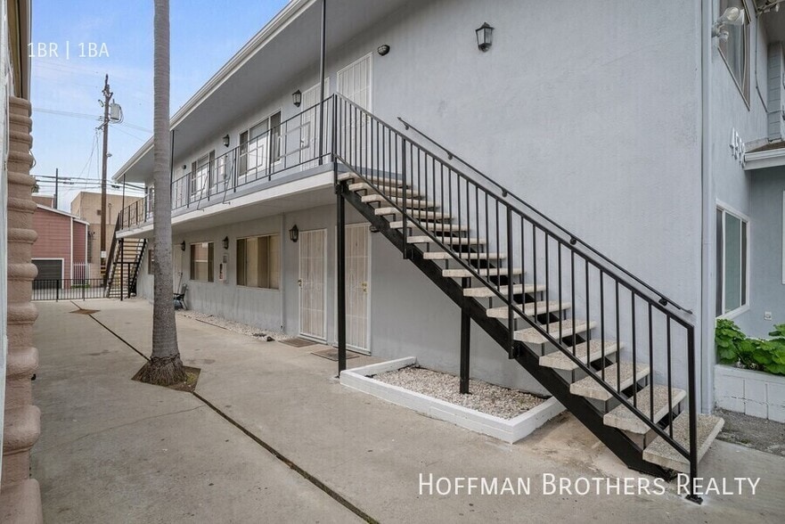 Building Photo - 4558 W 173rd St