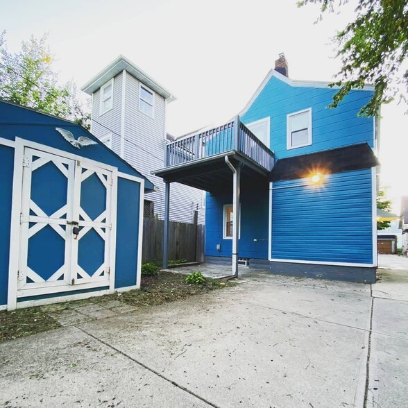 Building Photo - 3871 W 42nd St
