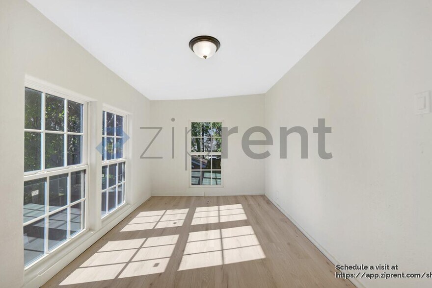 Building Photo - 3711 Wendelkin St