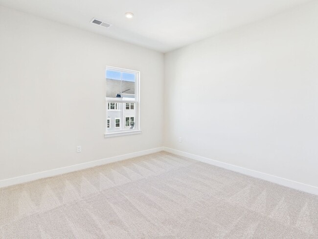 Building Photo - 2802 Calgary Ln