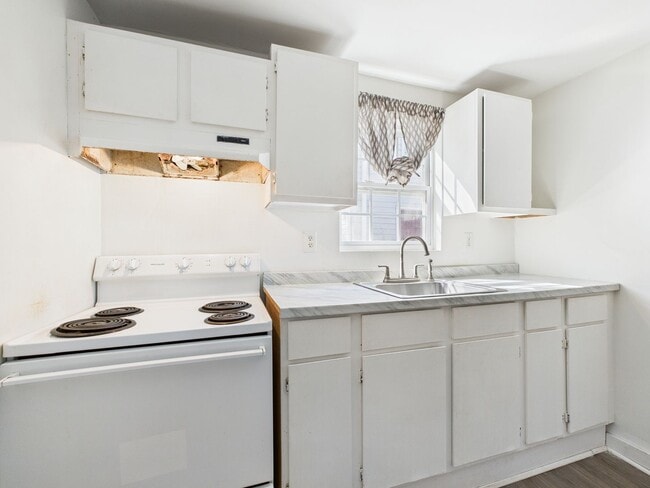 Building Photo - 1206 Rome St