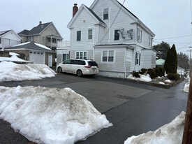 Building Photo - 95 Roberts St