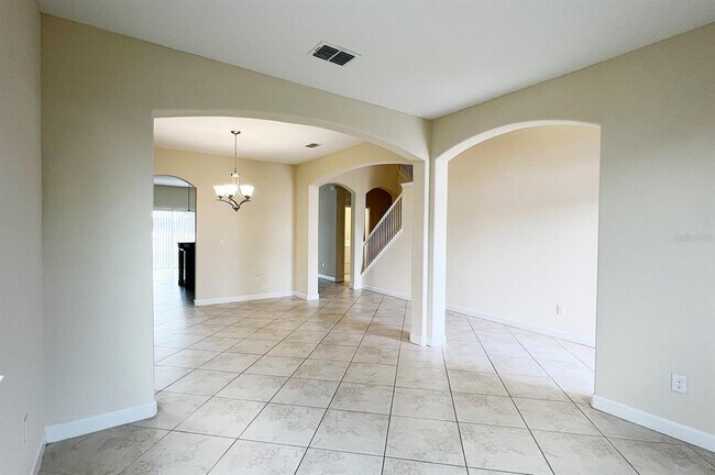 Building Photo - 1604 Thetford Cir