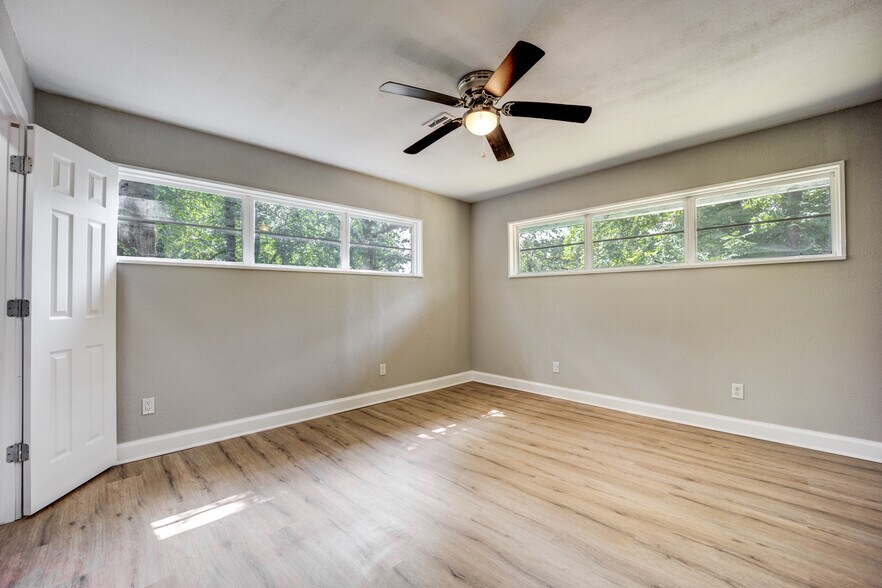 Building Photo - 2800 Ionia St