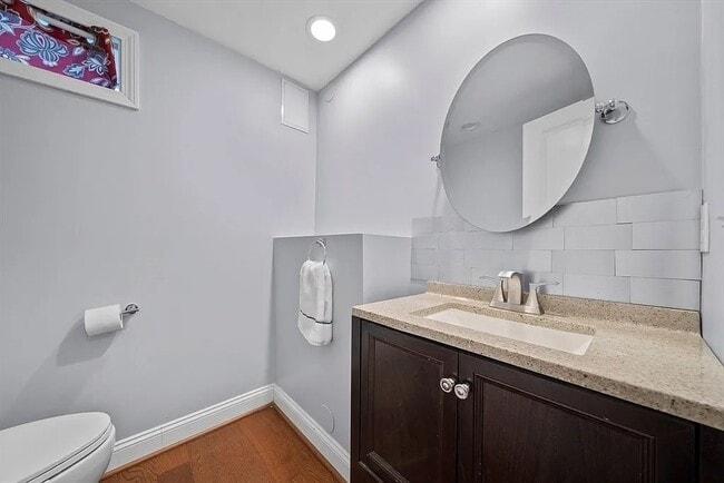 Building Photo - 172 Downing Dr