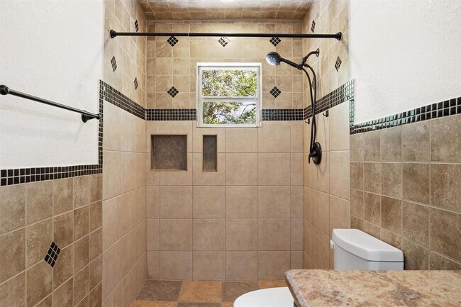Building Photo - 6802 Villita Avenida