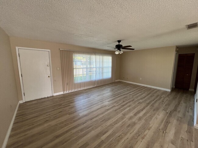 Building Photo - 4036 Knight Ave