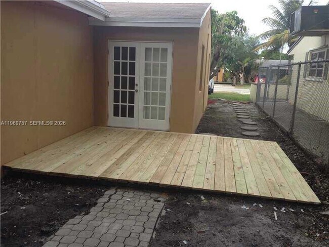 Building Photo - 2418 Liberty St