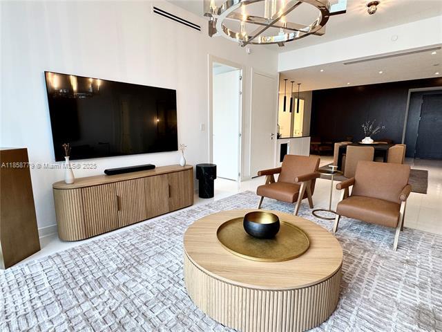 Building Photo - 300 Biscayne Boulevard Way