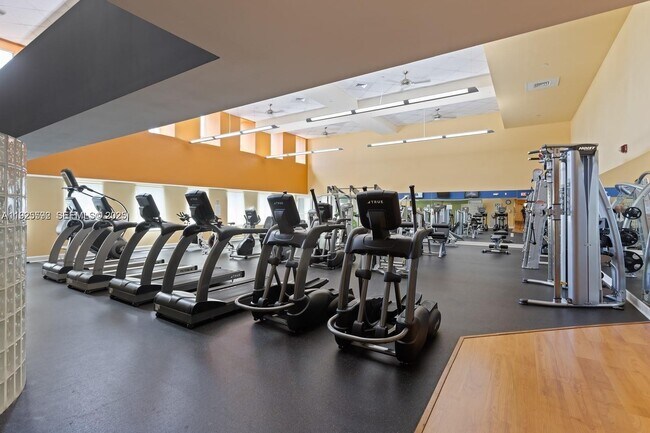 Building Photo - 7350 SW 89th St