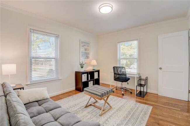 Building Photo - 711 Campbell Cir