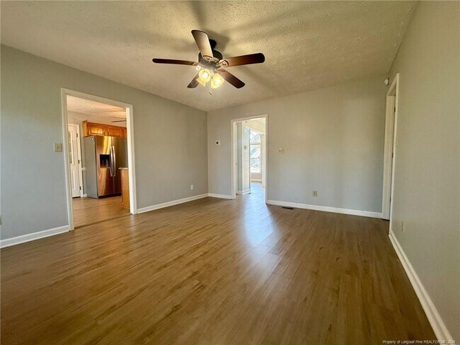 Building Photo - 7136 Kearny Ave