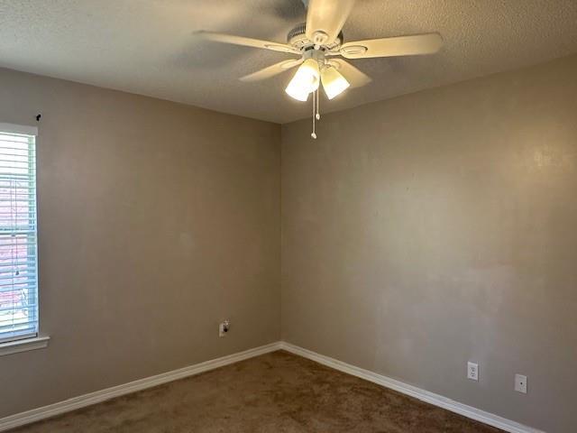 Building Photo - 2719 Rosebud Dr