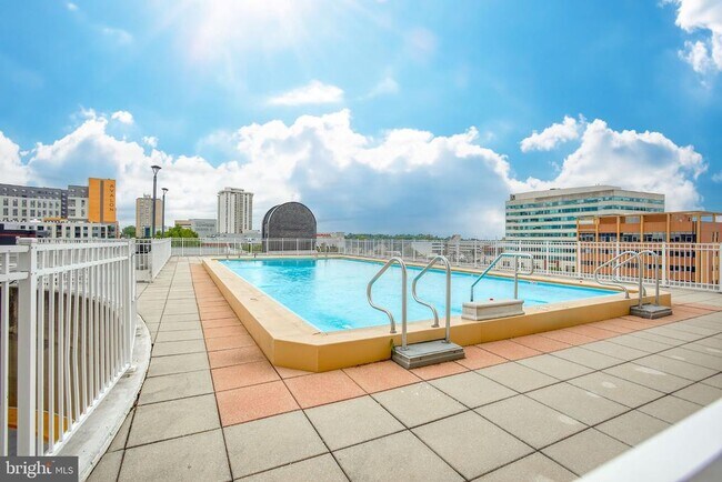 Building Photo - 28 Allegheny Ave