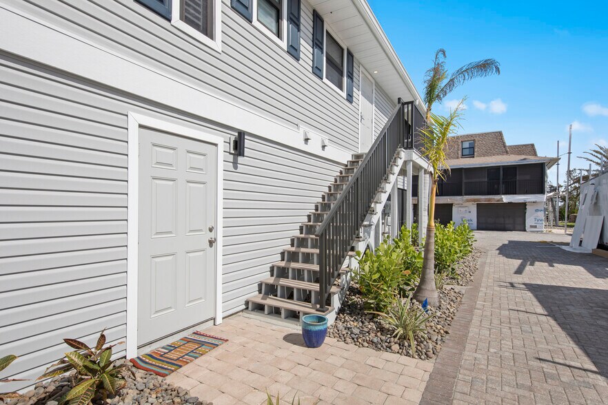 Building Photo - 26773 Hickory Blvd