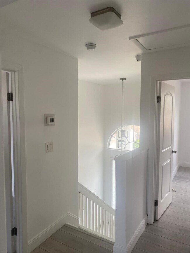 Building Photo - Northwest 107th Way, Sunrise, FL 33351 - 3 BR 2 BA single-family home