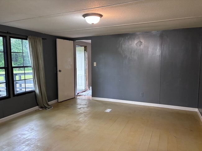 Building Photo - 1562 Whitt Hunt Rd