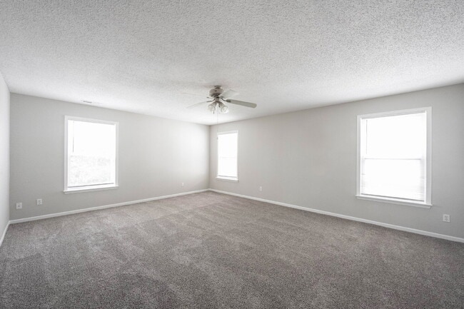 Building Photo - "Charming 4-Bedroom Home in Noblesville with Spacious 2,145 Sq Ft Layout!"