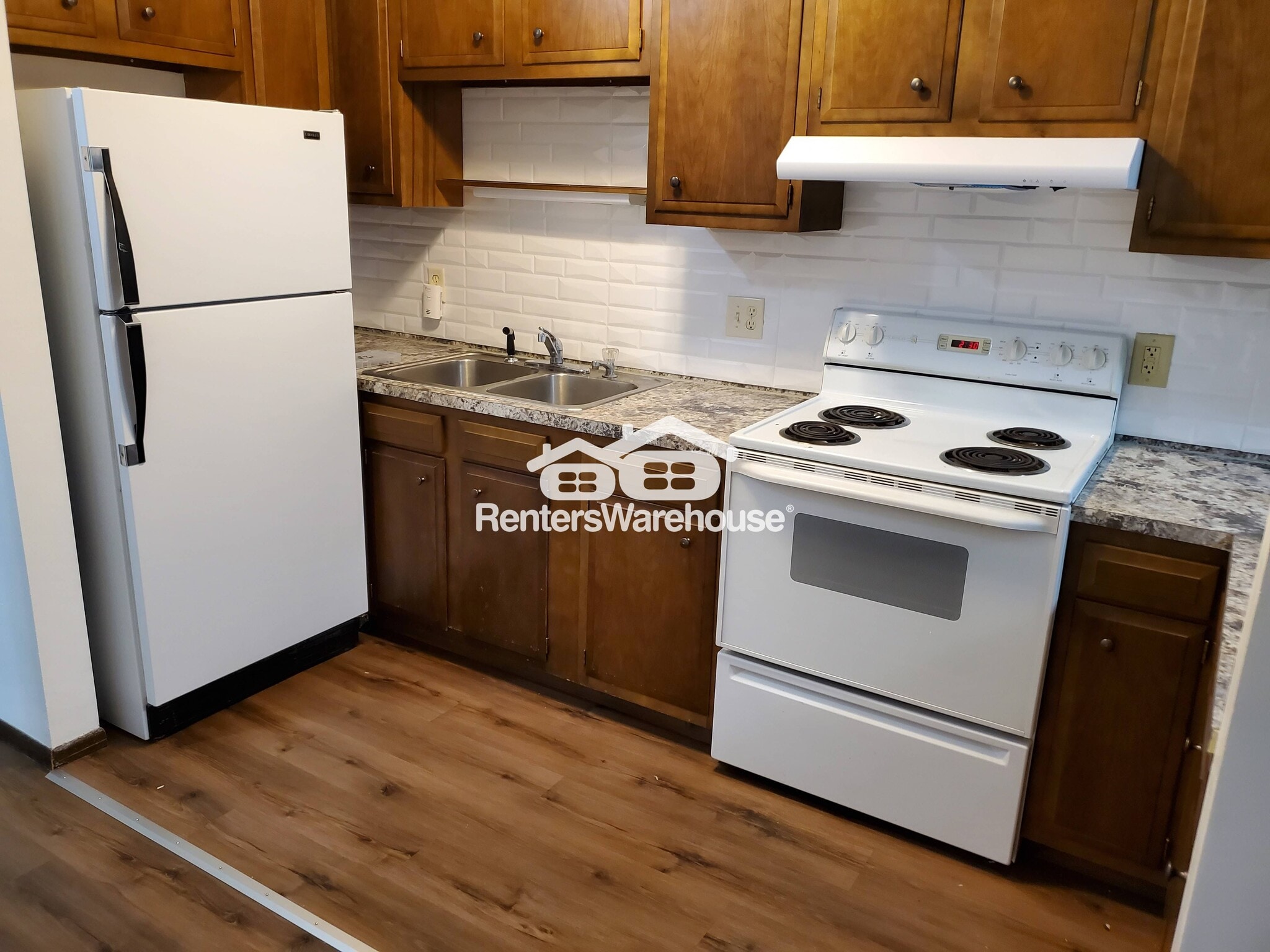 Building Photo - 29 2nd St