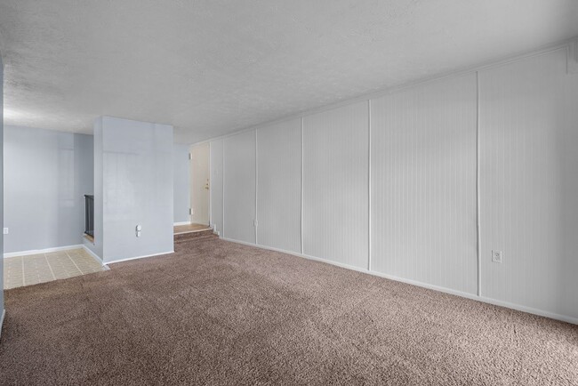 Building Photo - 7812 Hanover Pkwy