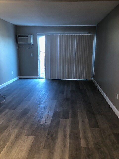 Building Photo - 11330 La Mirada Blvd