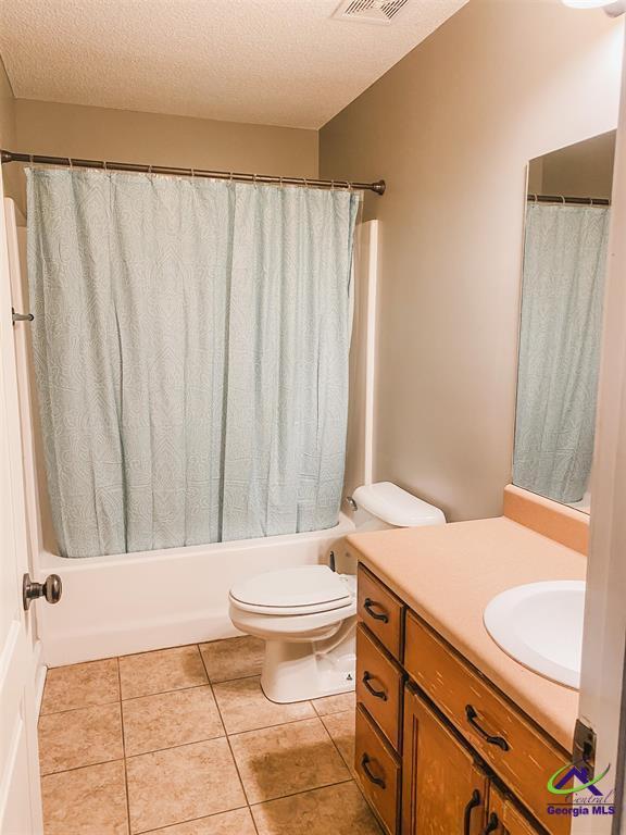 Building Photo - 609 Wooden Eagle Trail