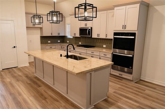Building Photo - 14534 Clementine Hall Dr