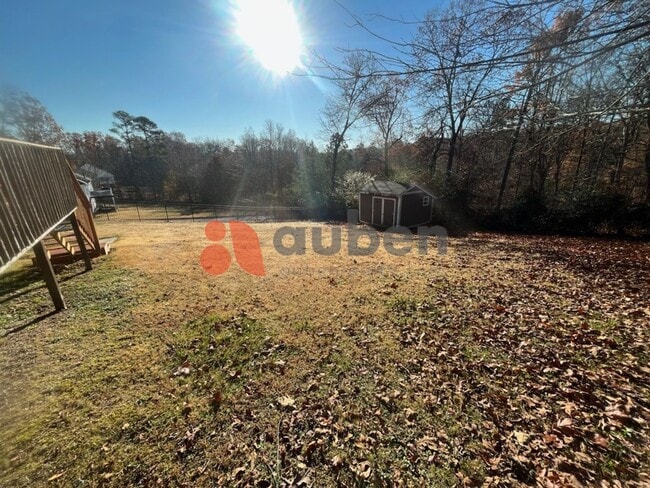 Building Photo - Charming 3 Bedroom 2.5 Bathroom in Ooltewah!