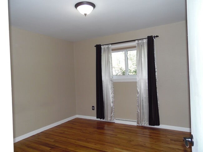 Building Photo - 7001 Windsor Blvd