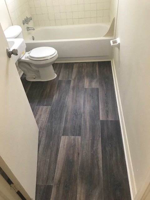 Upgraded Bathroom - Douglas Park Apartments