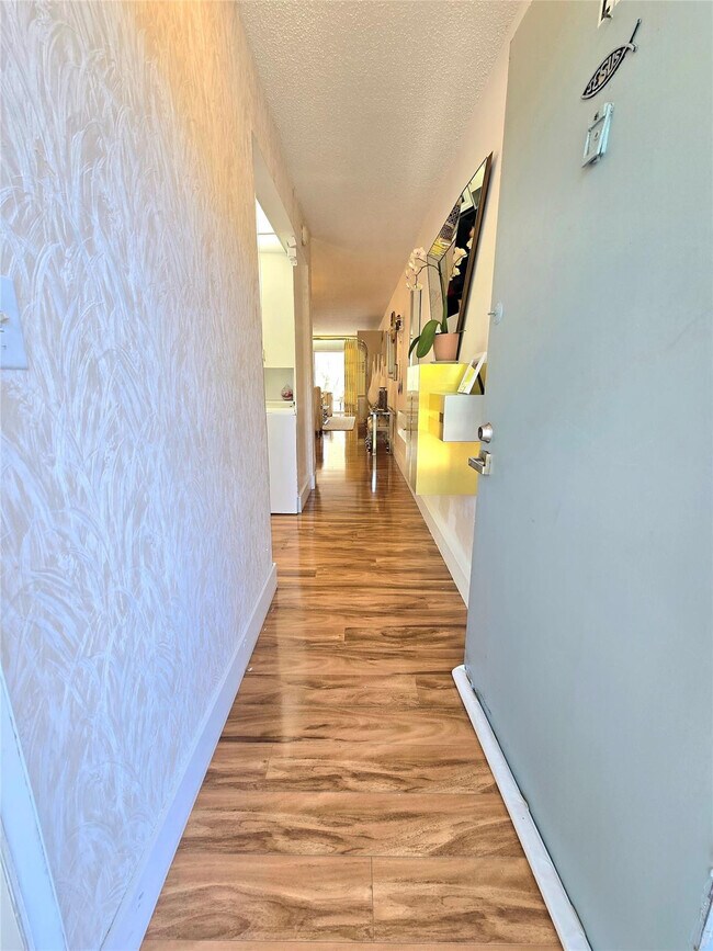 Building Photo - 2504 Antigua Terrace