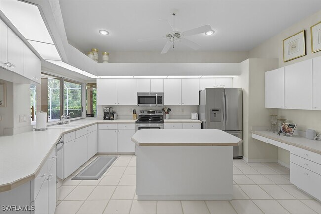 Building Photo - 24750 Pennyroyal Dr