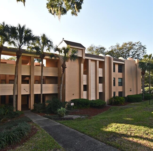 Building Photo - 610 Cranes Way