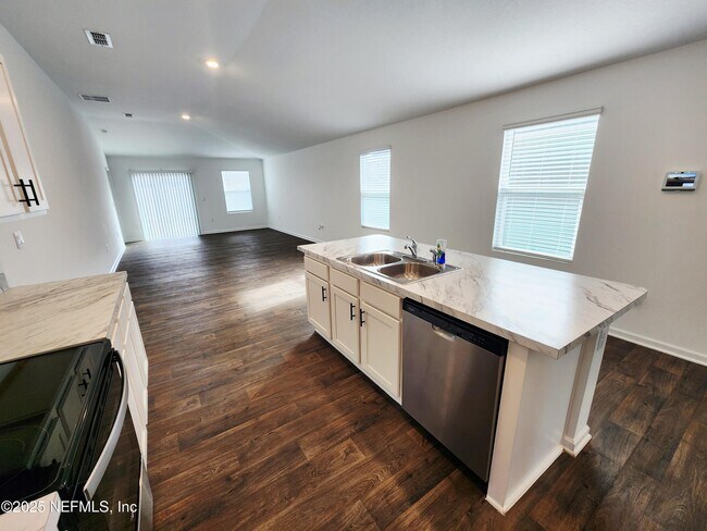 Building Photo - 12707 European Beech Rd