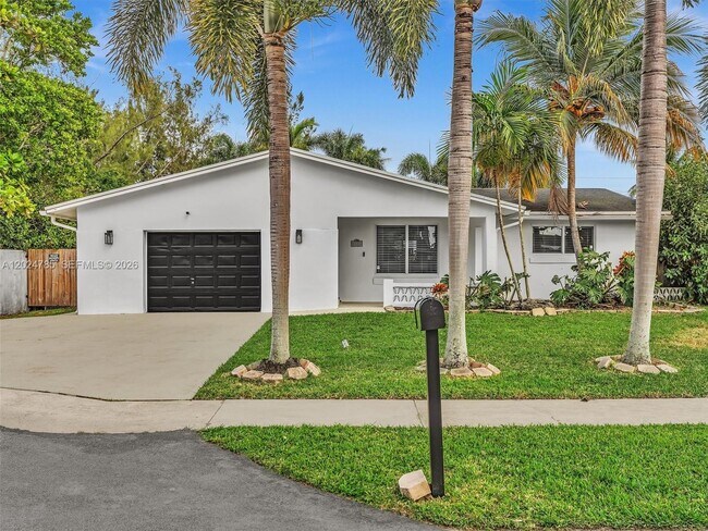 Building Photo - Southwest 42nd Terrace, Fort Lauderdale, FL 33314 - 3 BR 2 BA house