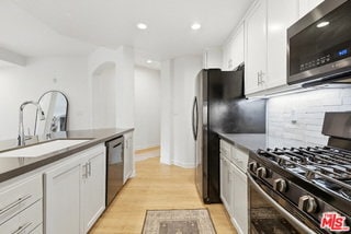 Building Photo - 12963 W Runway Rd
