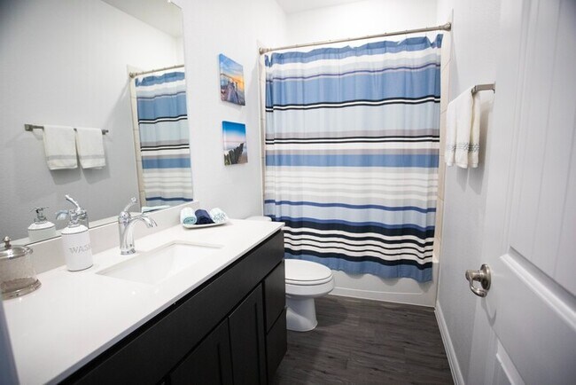 Building Photo - 4555 Foxton Ln