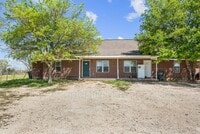 Building Photo - 9803 Risky's Ranch Dr