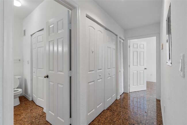 Building Photo - 9158 Lake Chase Island Way