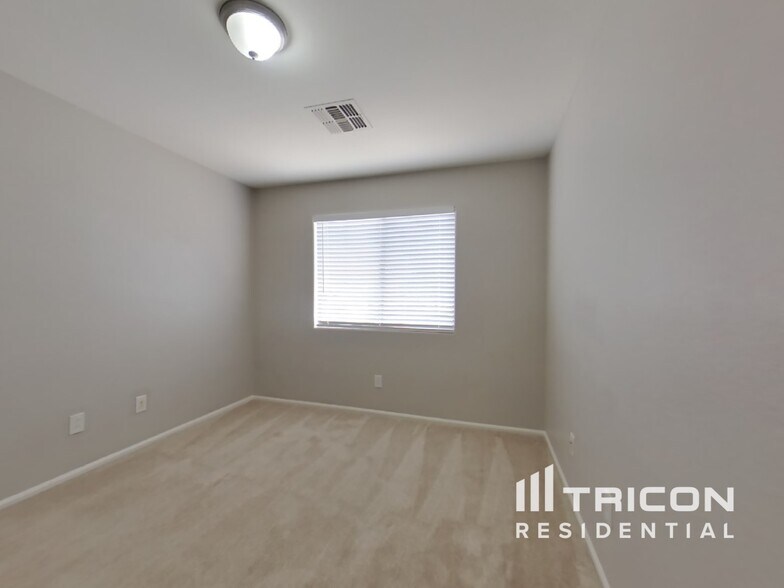 Building Photo - 22340 Dietz Dr