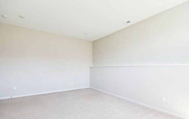 Building Photo - 15911 Long Meadow Way