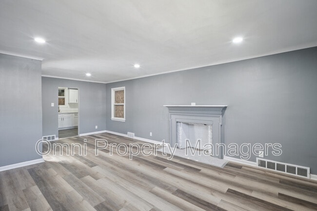 Building Photo - 10366 Roxbury St