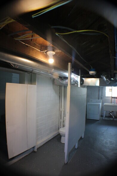 Building Photo - 13021 E 13 Mile Rd